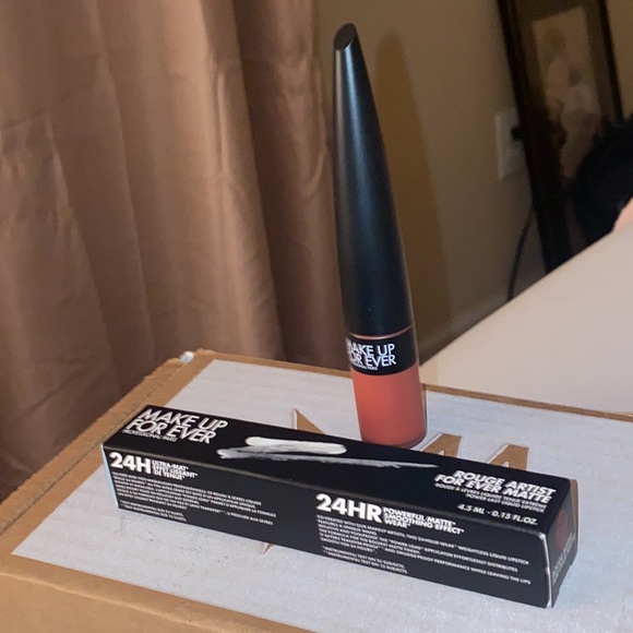 Makeup forever forever matte lip - Picture 4 of 5